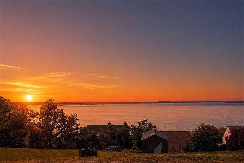 111 Rocky Hill Rd Plymouth, MA 02360 - Thumbnail 3