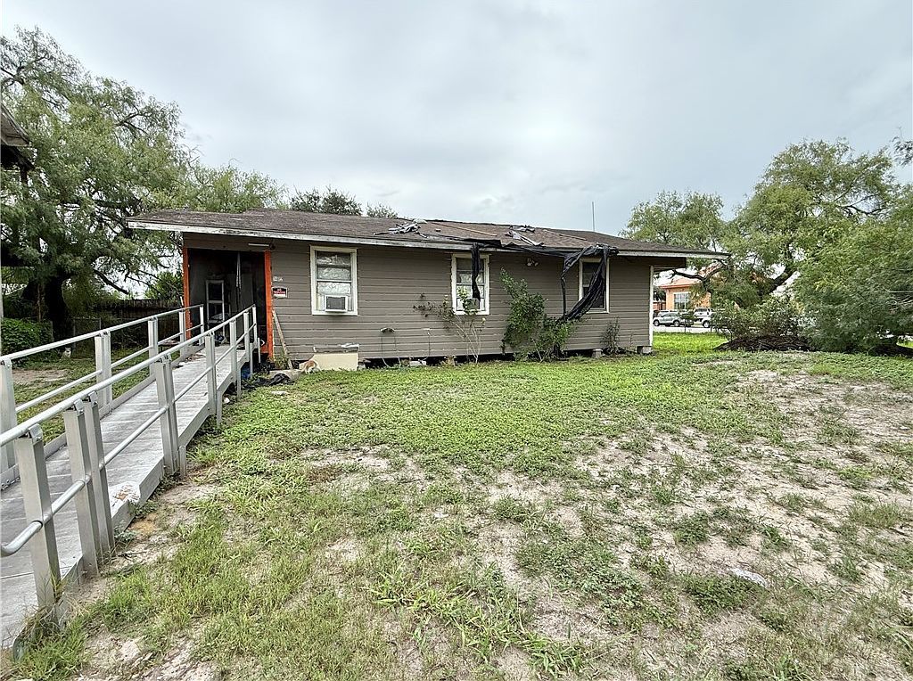 1402 E Kenedy Ave Kingsville, TX 78363 - Thumbnail 3