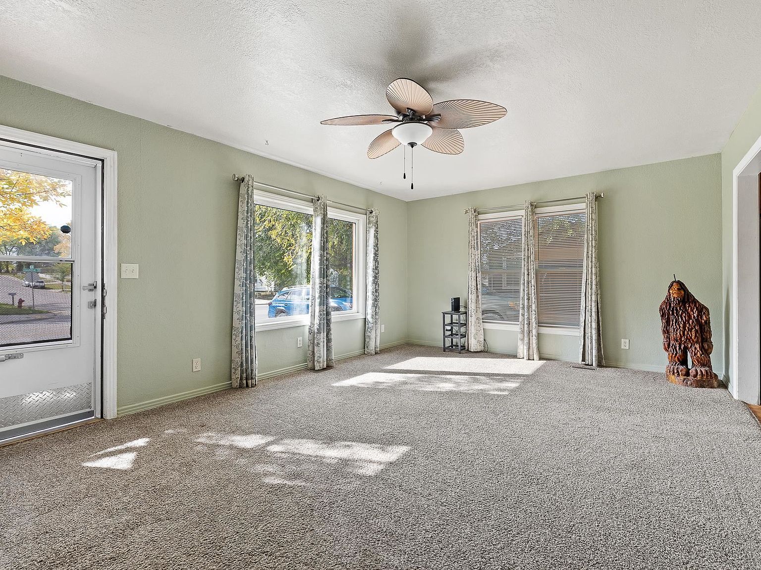 242 Anamosa St Rapid City, SD 57701 - Thumbnail 3