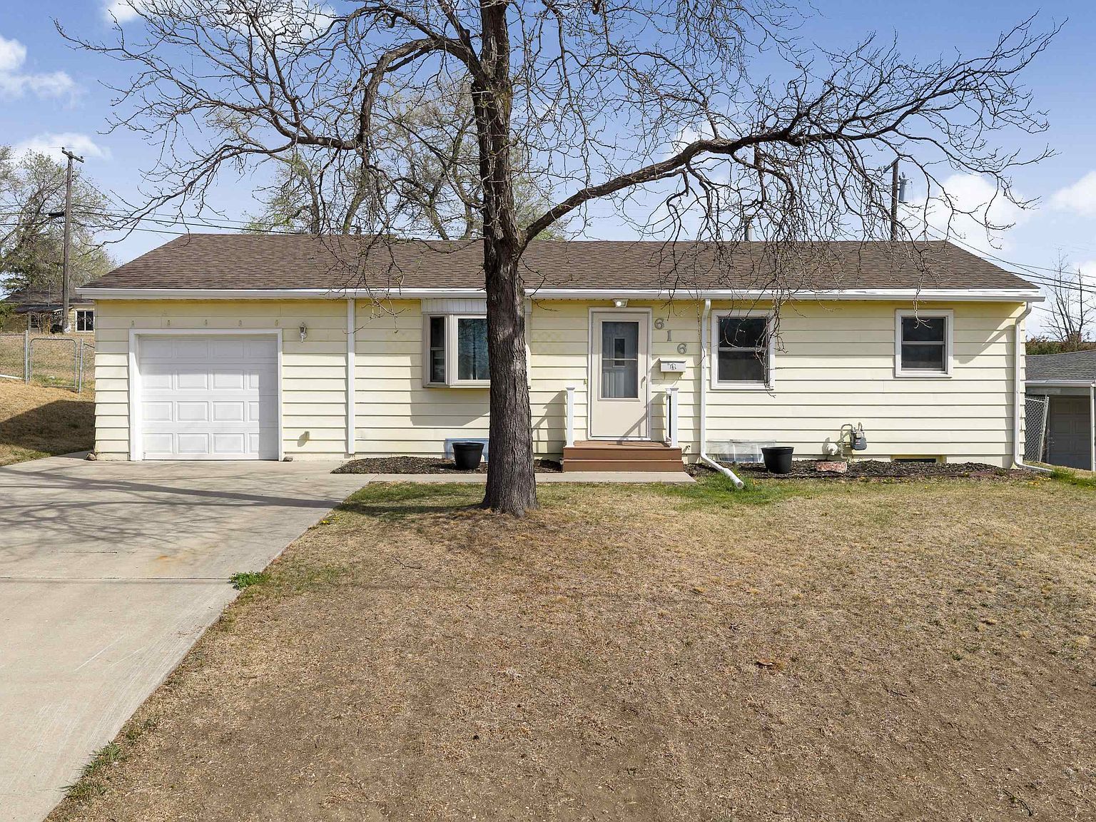 616 E Oakland St Rapid City, SD 57701 - Thumbnail 3