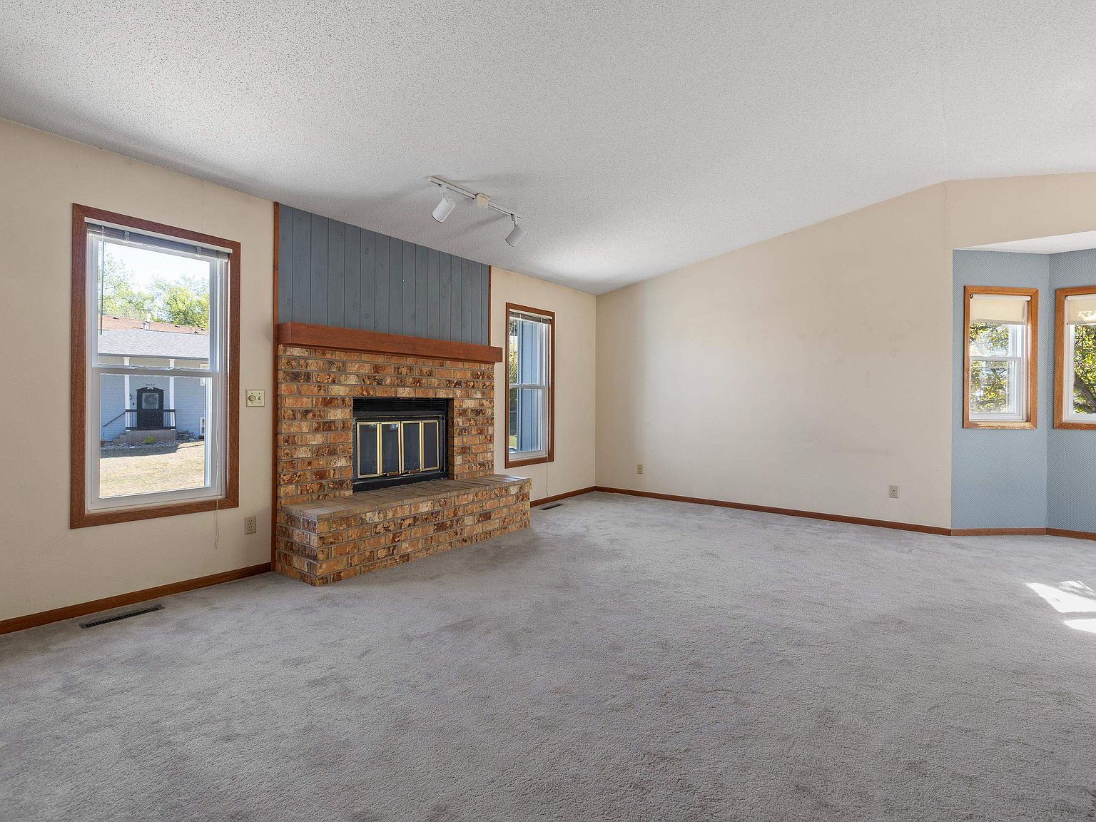 3701 Westridge Rd Rapid City, SD 57702 - Thumbnail 3