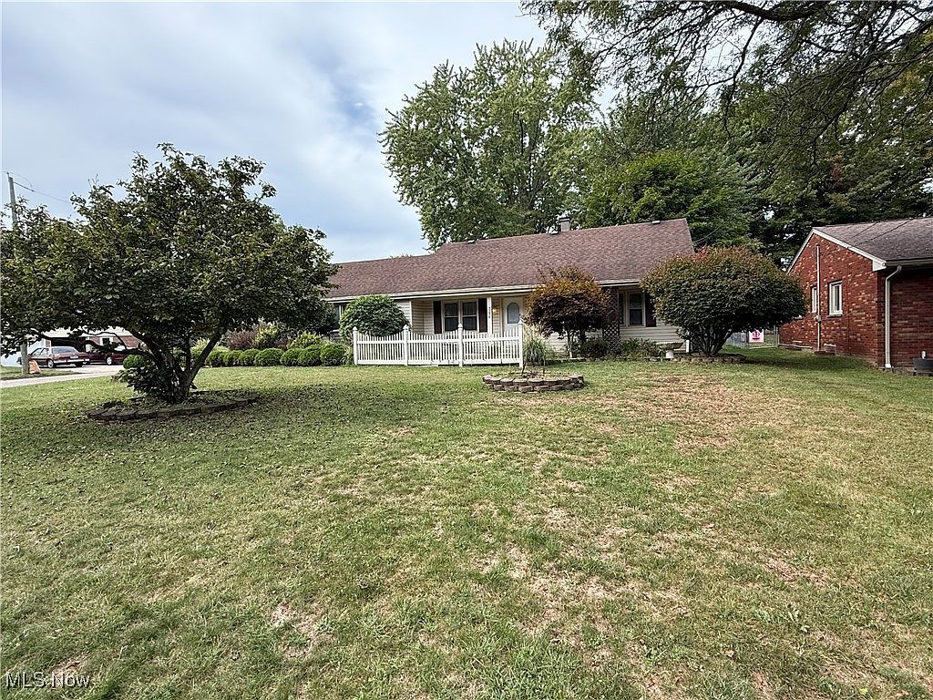 3296 Cricket Dr Youngstown, OH 44511 - Thumbnail 3