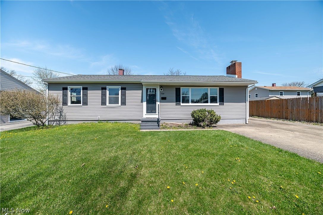 739 Notre Dame Ave Austintown, OH 44515 - Thumbnail 3