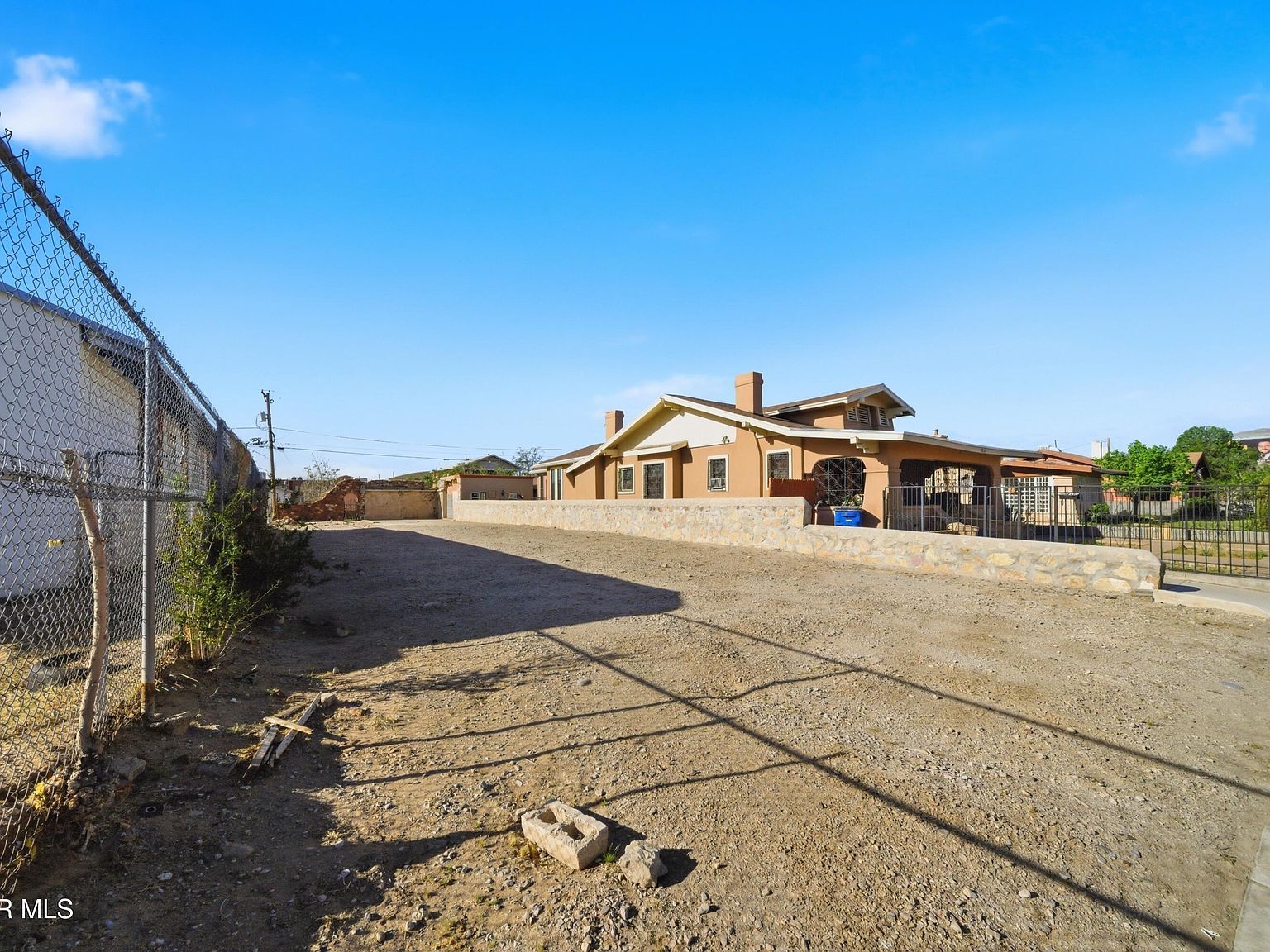 3812 Trowbridge Dr El Paso, TX 79903 - Thumbnail 3