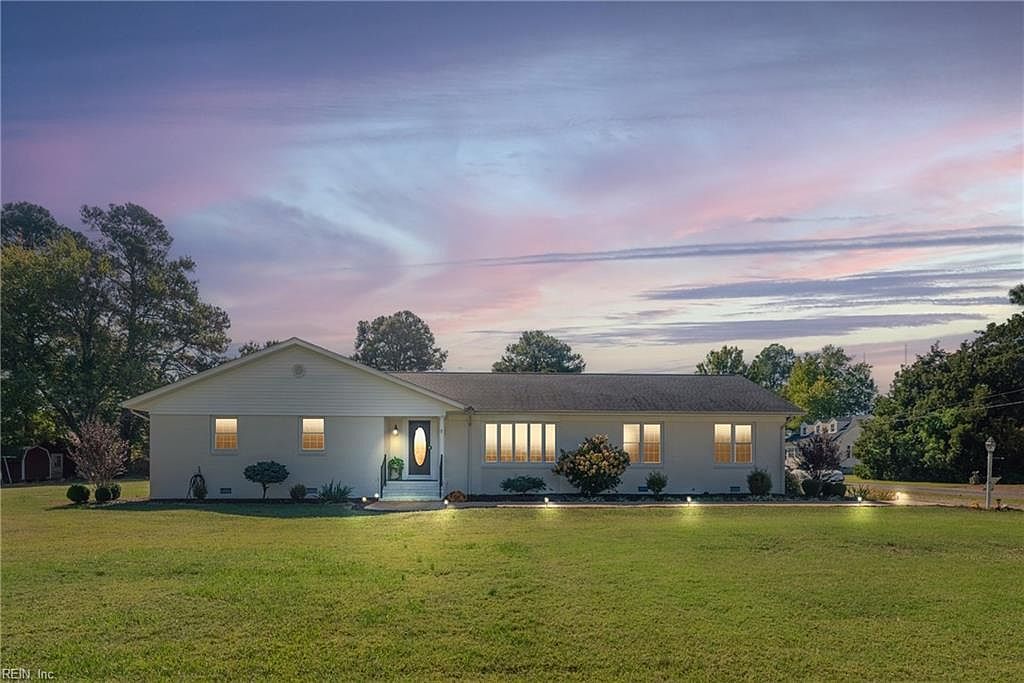 1028 Timberneck Rd Deltaville, VA 23043 - Thumbnail 3