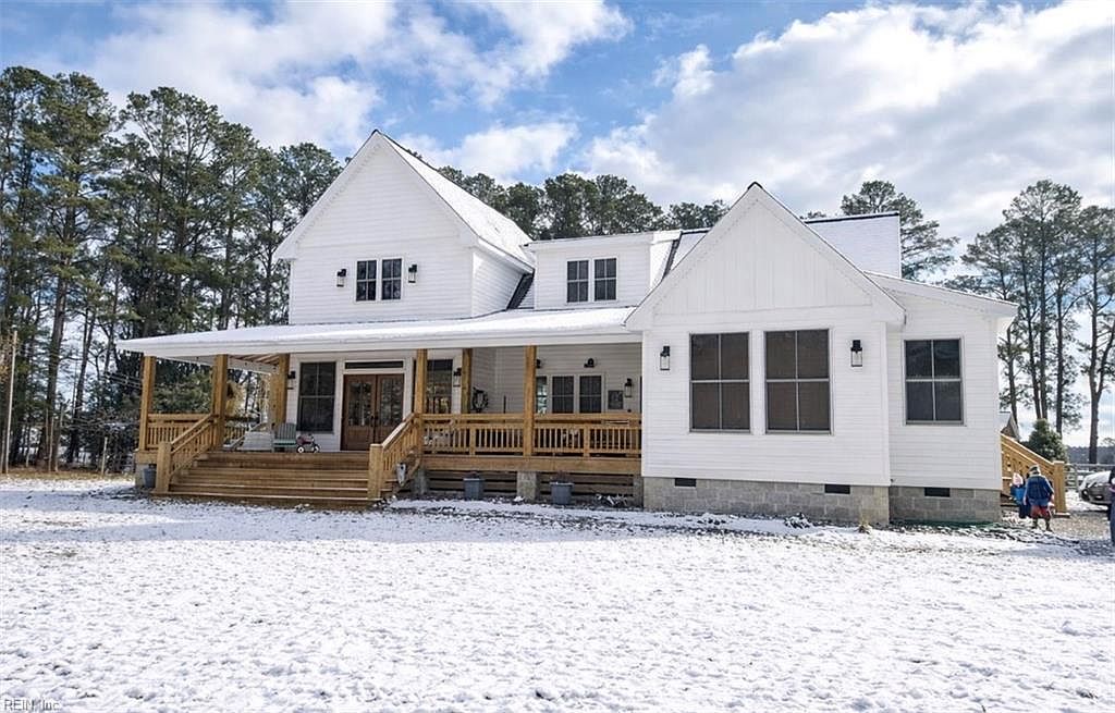 448 Sandberg Ln Cardinal, VA 23025 - Thumbnail 3