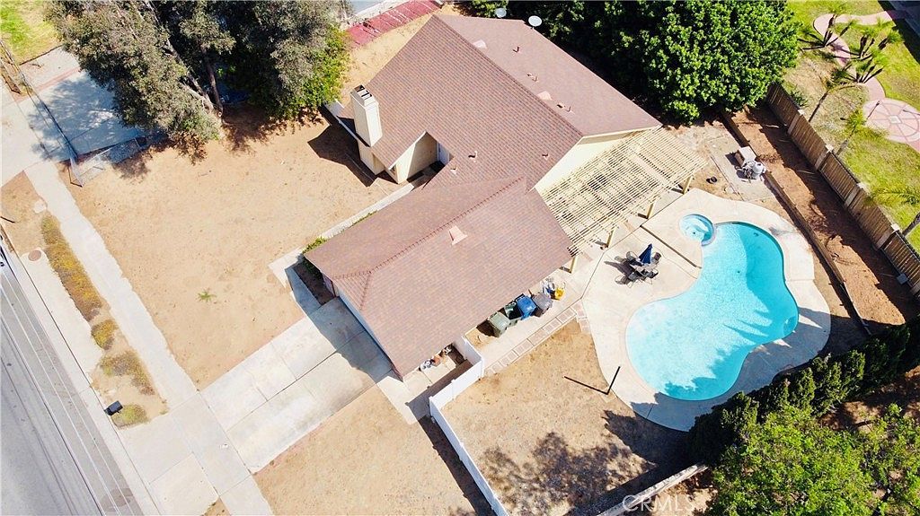 7707 Bolton Ave Riverside, CA 92503 - Thumbnail 3