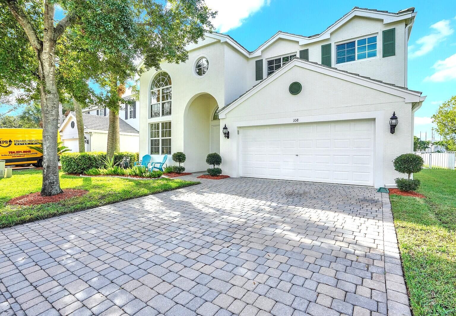 108 Devonshire Cir Royal Palm Beach, FL 33414 - Thumbnail 3