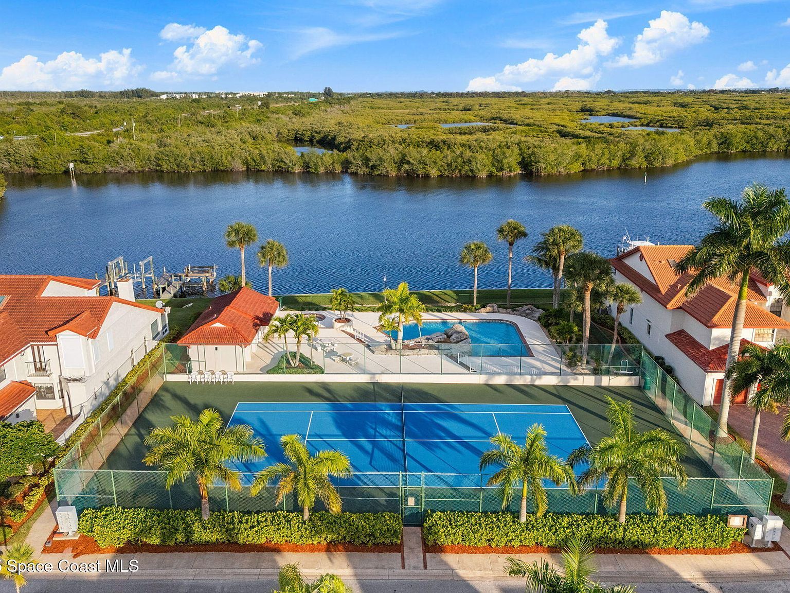 2593 Sykes Creek Dr Merritt Island, FL 32953 - Thumbnail 3