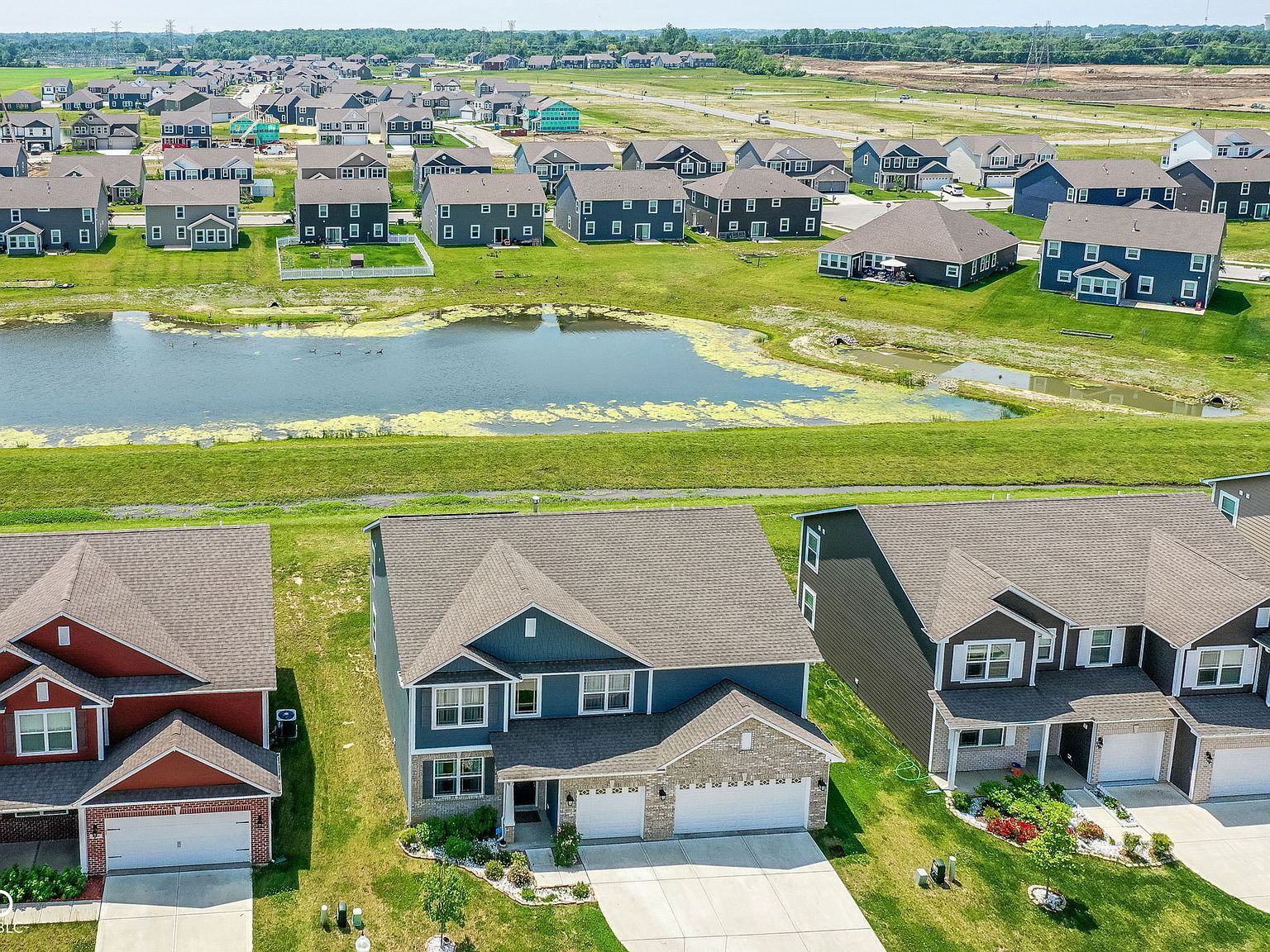 9053 Fitzgerald Dr Indianapolis, IN 46239 - Thumbnail 3