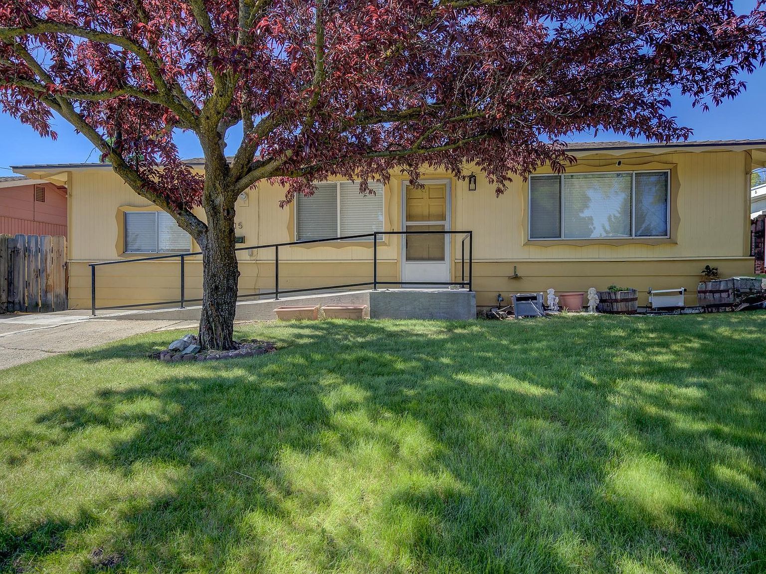 315 Florentine St Yreka, CA 96097 - Thumbnail 3