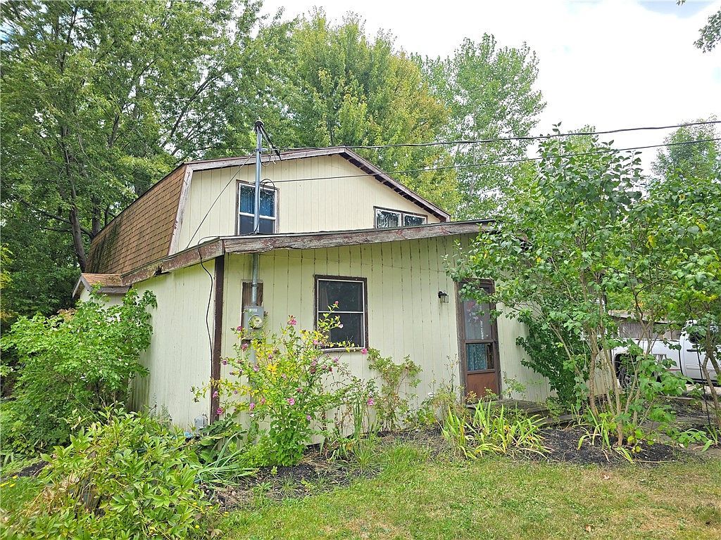 815 Lewiston Rd Basom, NY 14013 - Thumbnail 3