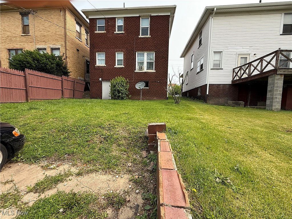 1242 Ridge Ave Steubenville, OH 43952 - Thumbnail 3