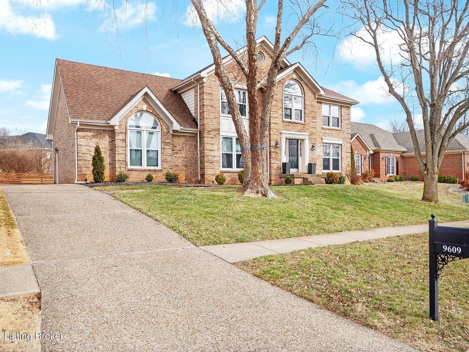 9609 Farmstead Ln Louisville, KY 40291 - Thumbnail 3