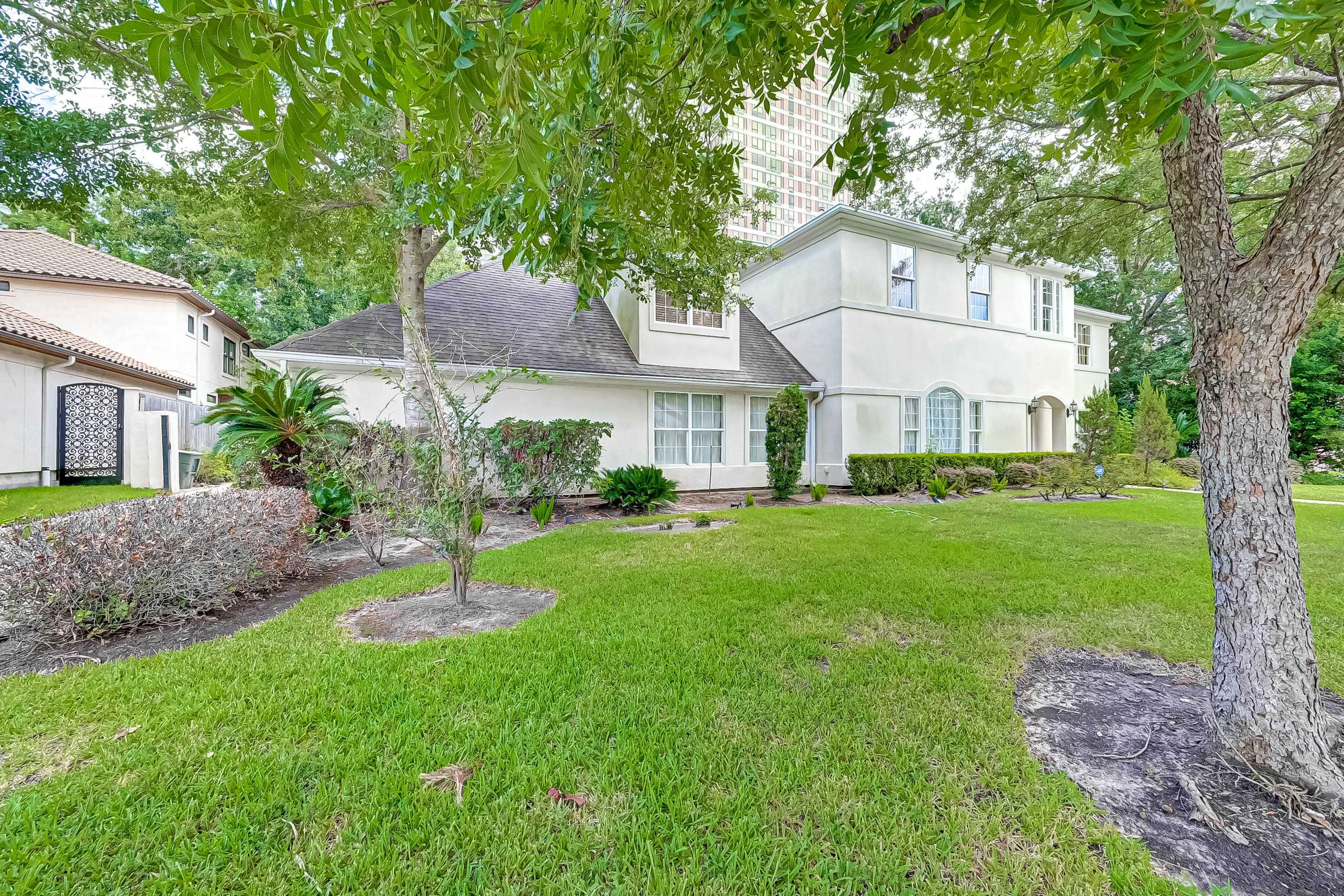 5152 Huckleberry Circle, Houston, Texas 77056, USA, TX - Thumbnail 3