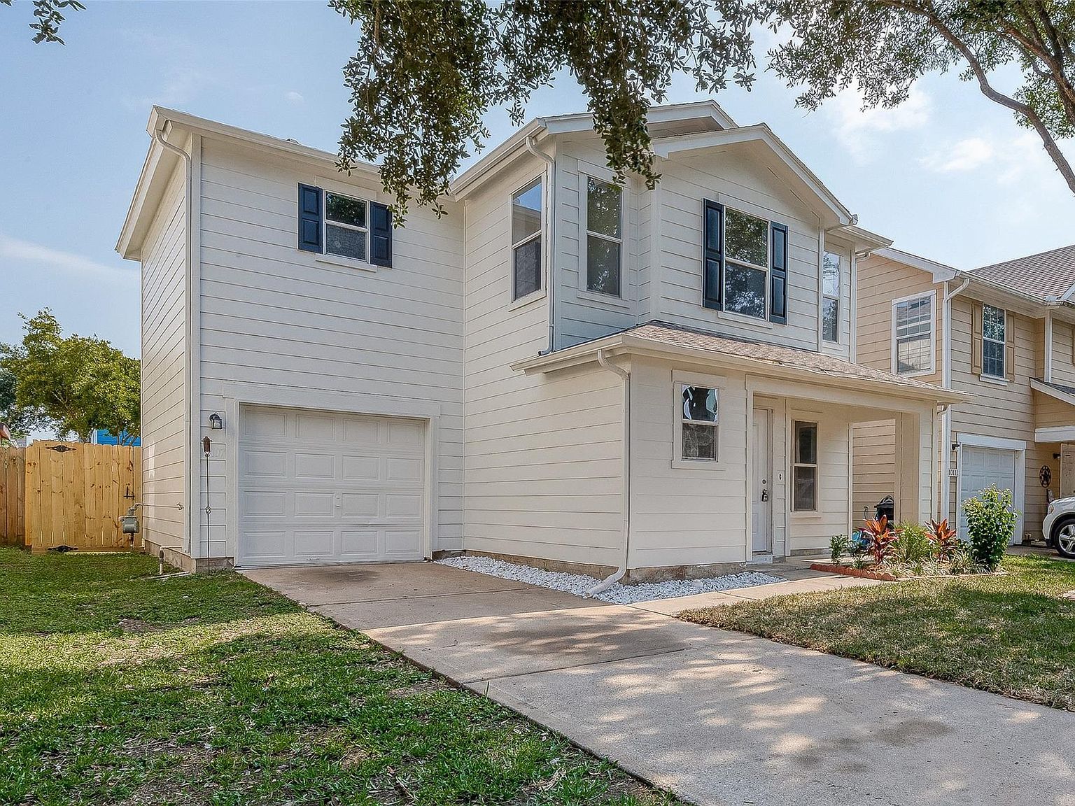 10107 Victoria Chase Ln Houston, TX 77075 - Thumbnail 3