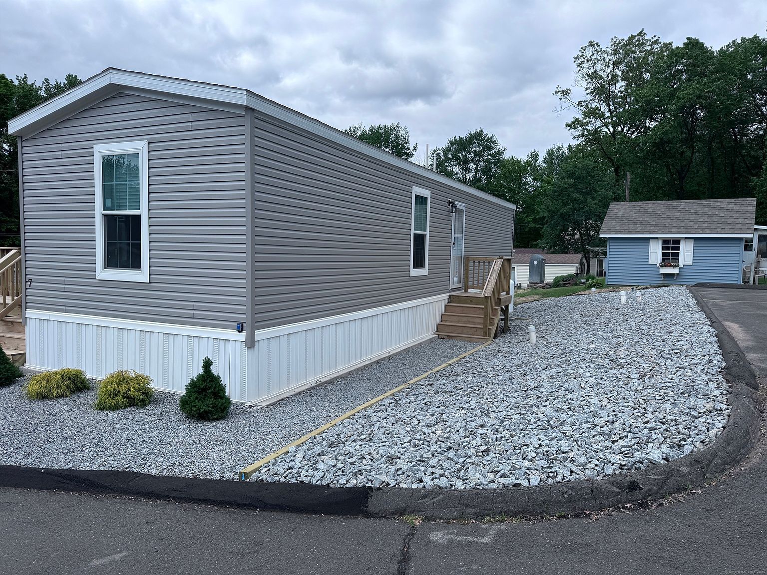 7 Middle Ter Vernon Rockville, CT 06066 - Thumbnail 3