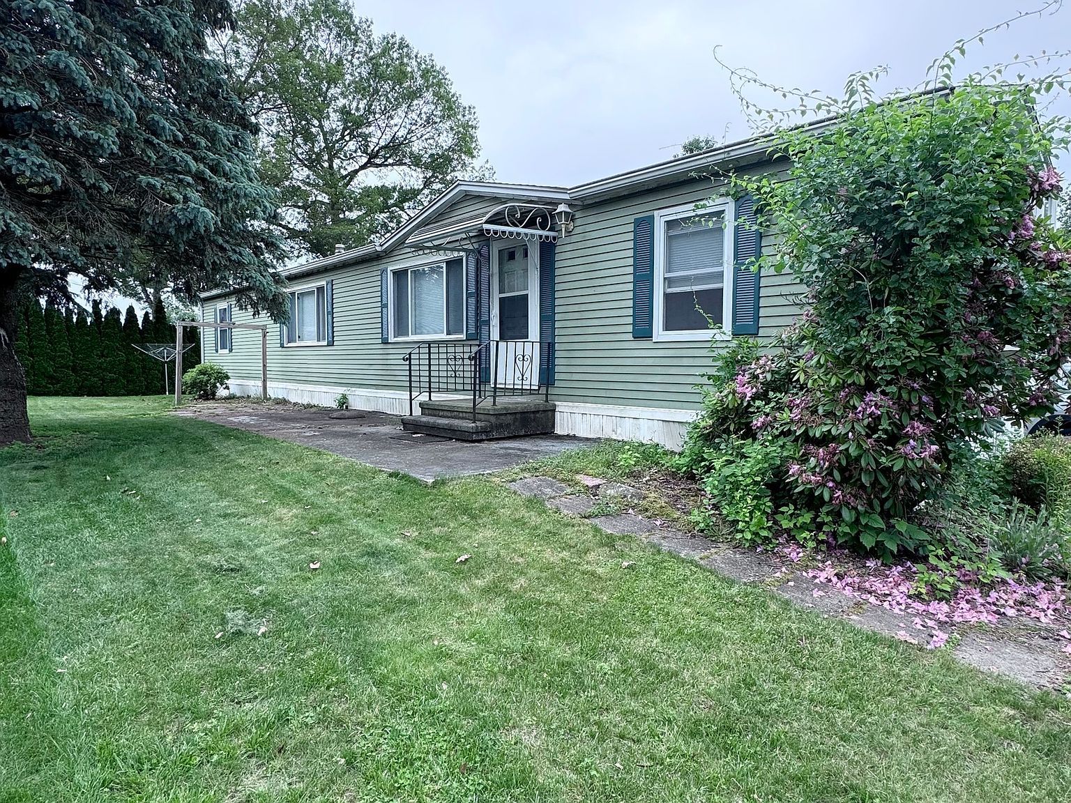 3 Stonewood Ter Vernon, CT 06066 - Thumbnail 3