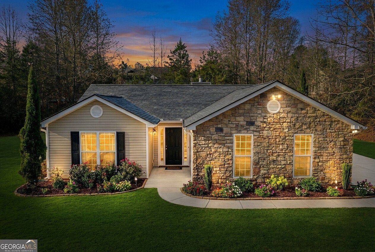 520 Redbud Ln Mount Airy, GA 30563 - Thumbnail 3