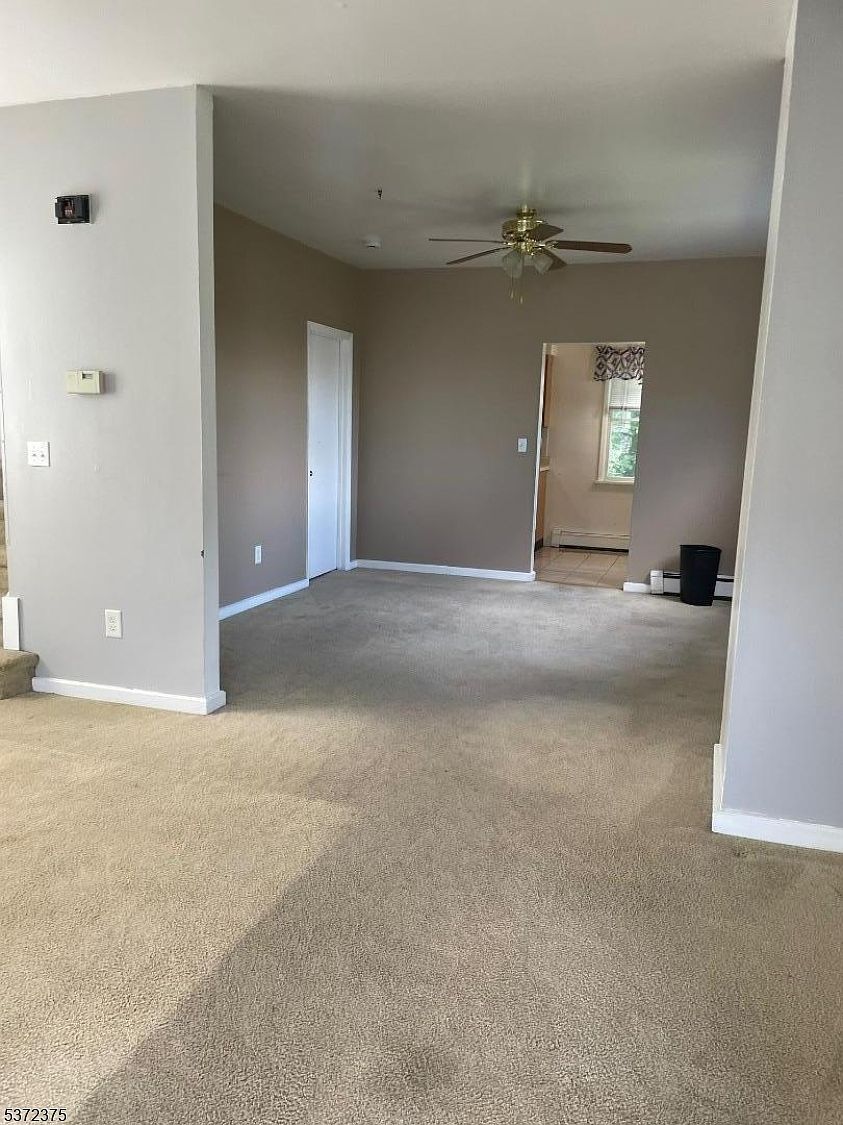 250 Woodcliff Ave Little Falls, NJ 07424 - Thumbnail 3