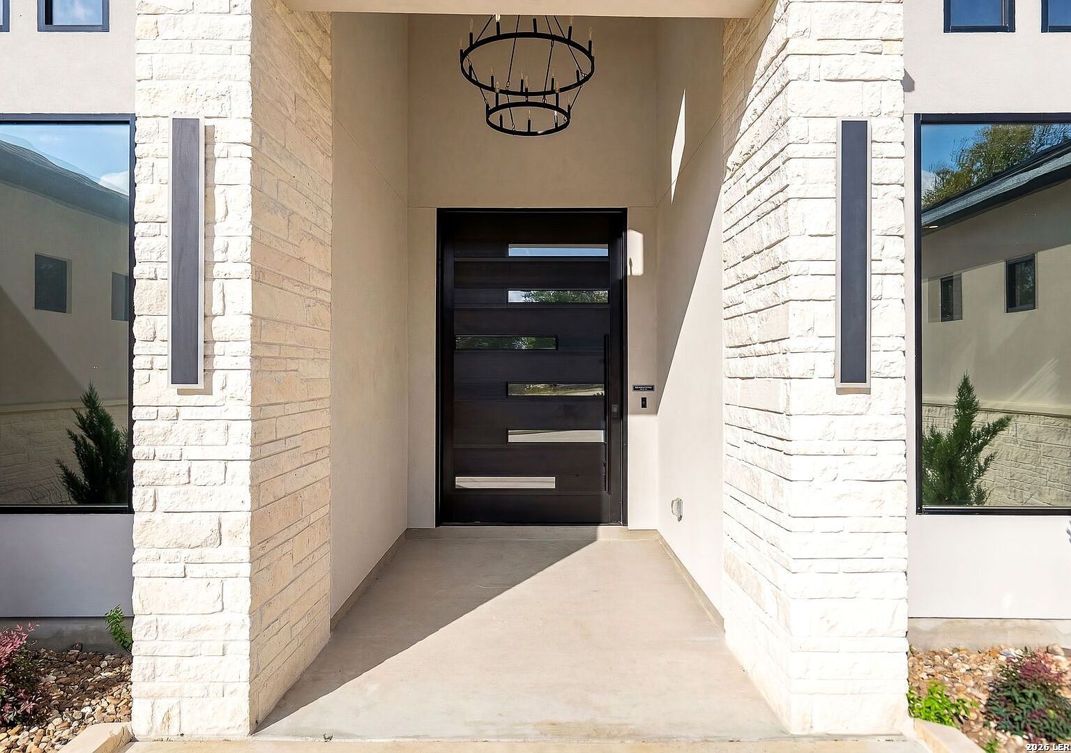 721 Timber Blf San Antonio, TX 78253 - Thumbnail 3