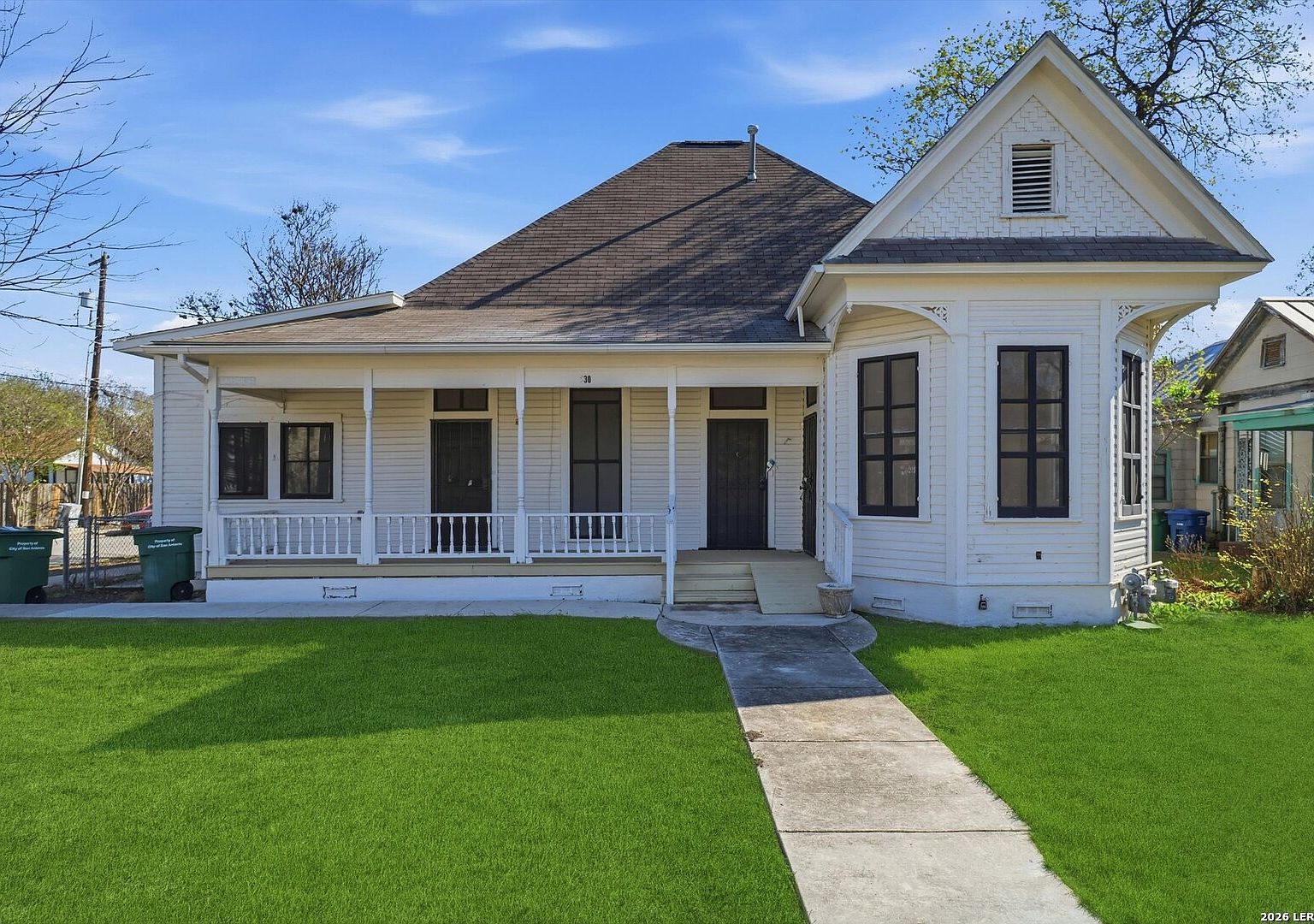 530 E Carson St San Antonio, TX 78208 - Thumbnail 3