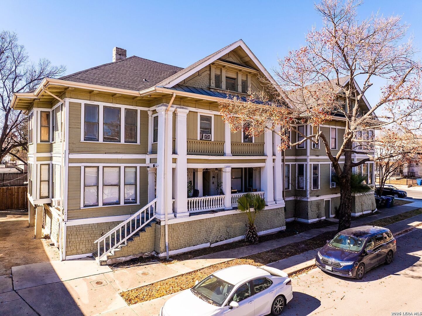 124 E Ashby Pl San Antonio, TX 78212 - Thumbnail 3