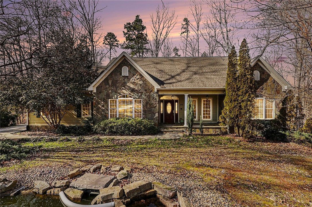 109 Oak Crest Cir Seneca, SC 29672 - Thumbnail 3