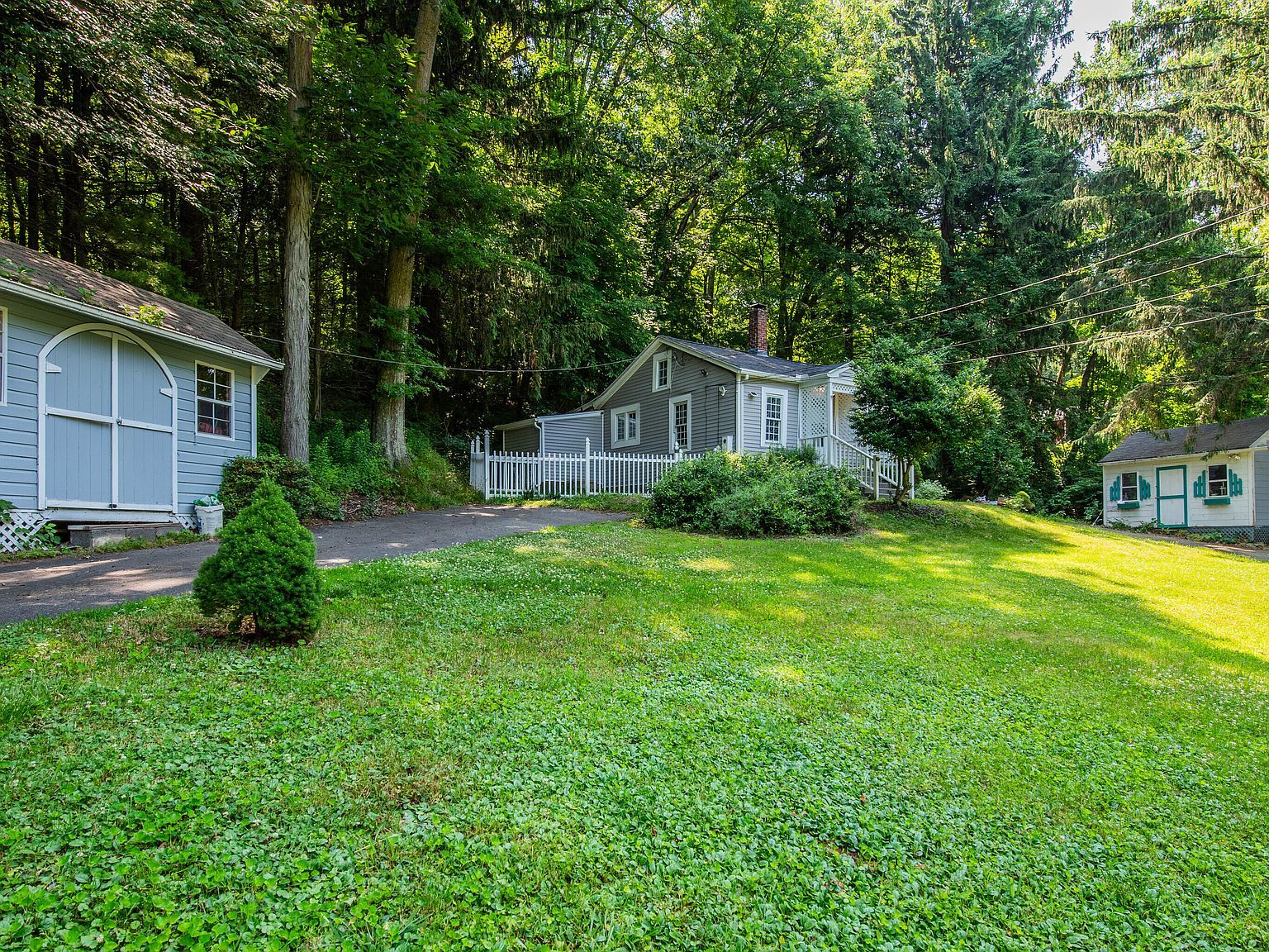 108 Knox Ave Killingly, CT 06239 - Thumbnail 3