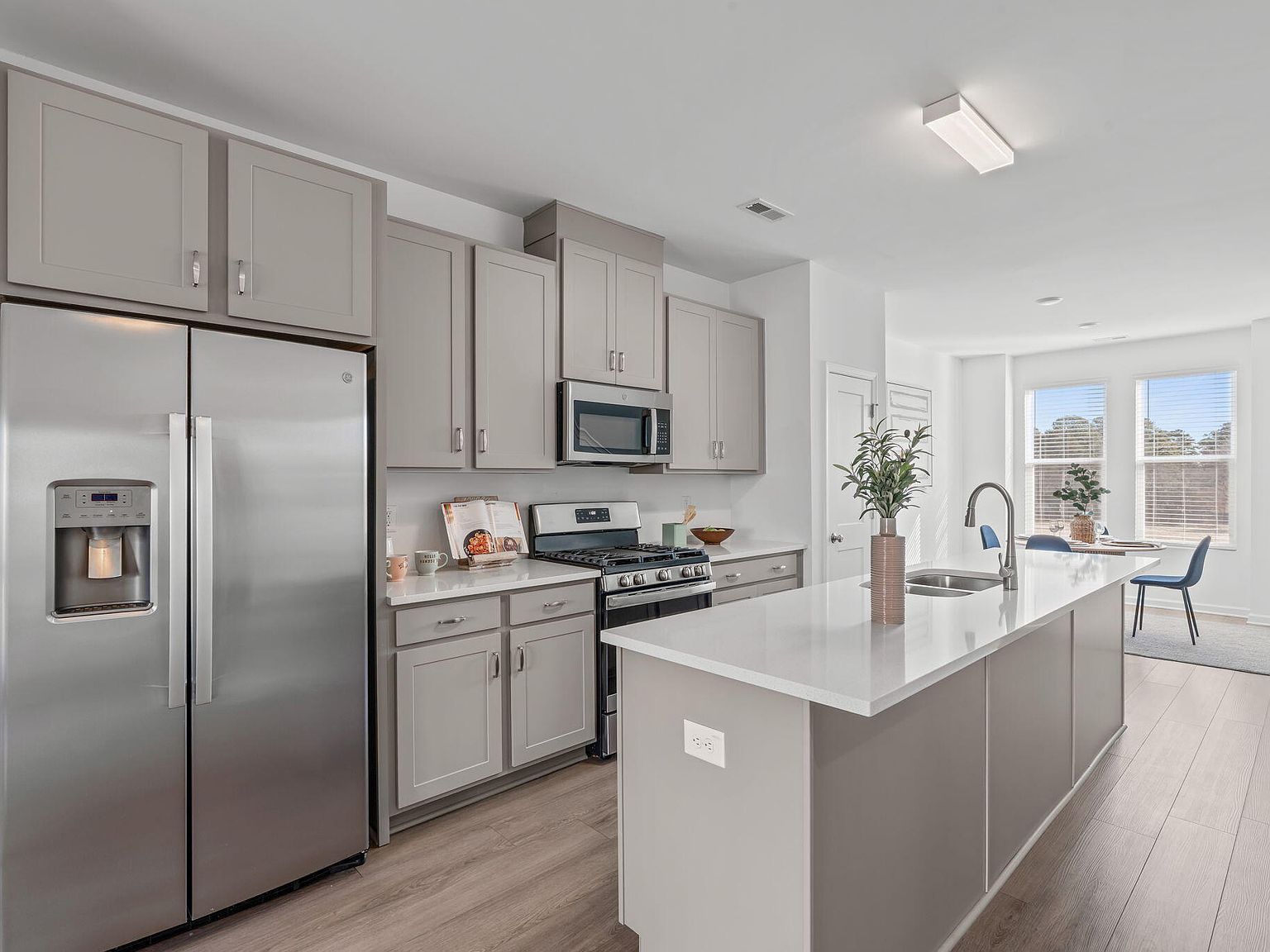 447 N Fisher St Raleigh, NC 27610 - Thumbnail 3