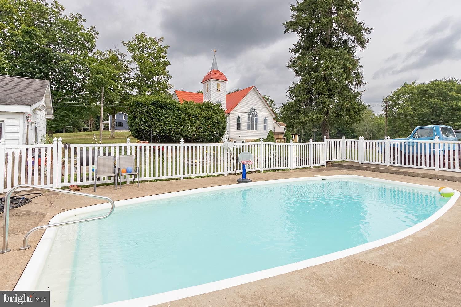 5962 Glen Hope Blvd Glen Hope, PA 16645 - Thumbnail 3