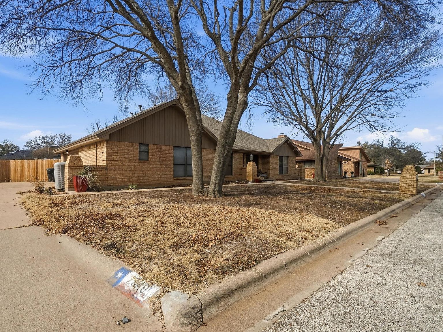 2549 Woodlake Dr Abilene, TX 79606 - Thumbnail 3