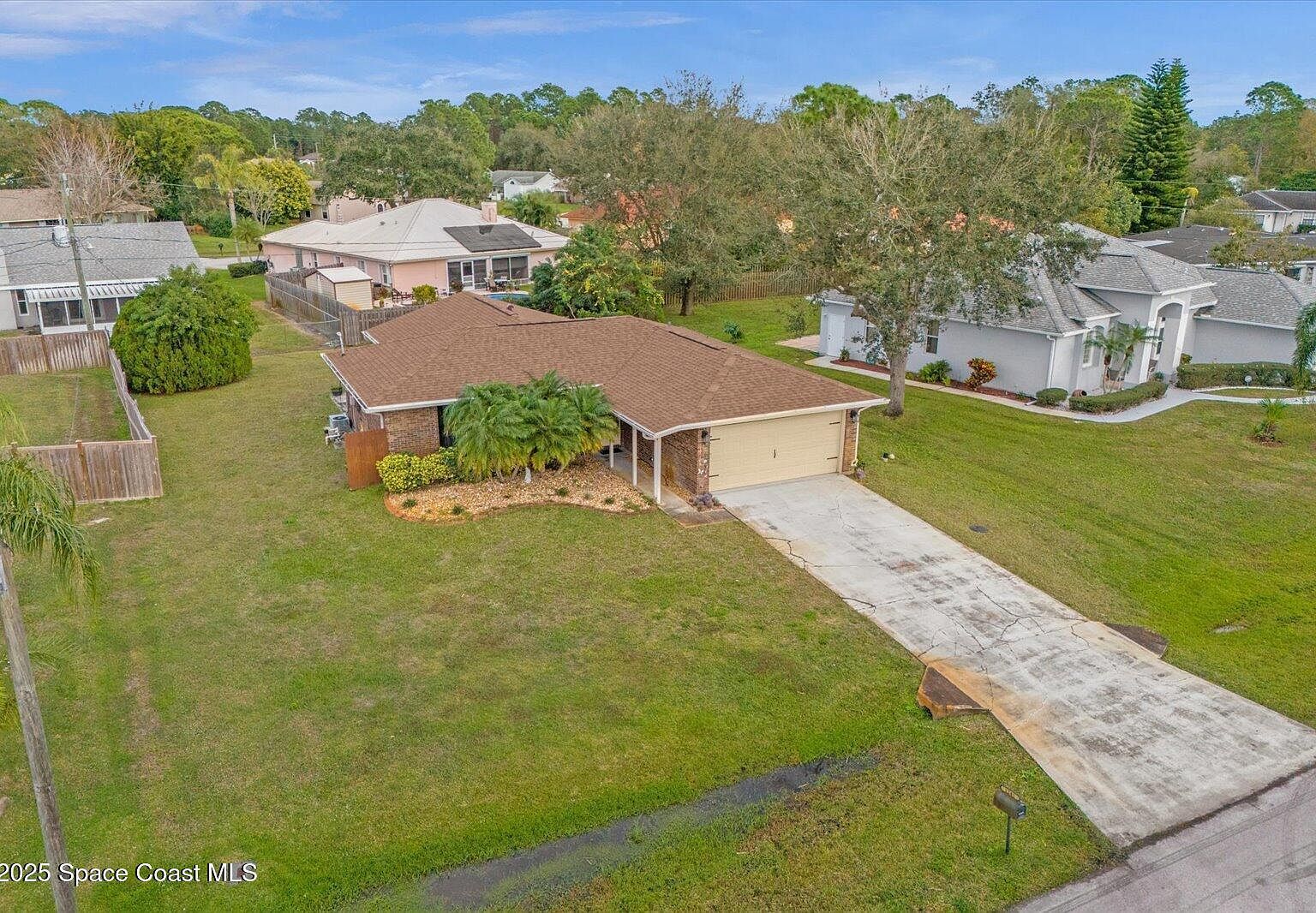 1241 Ashland Ave SE Palm Bay, FL 32909 - Thumbnail 3