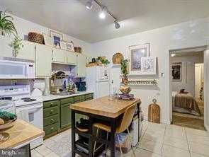 2120 Christian Street, Philadelphia, PA, USA, 19146 - Thumbnail 3