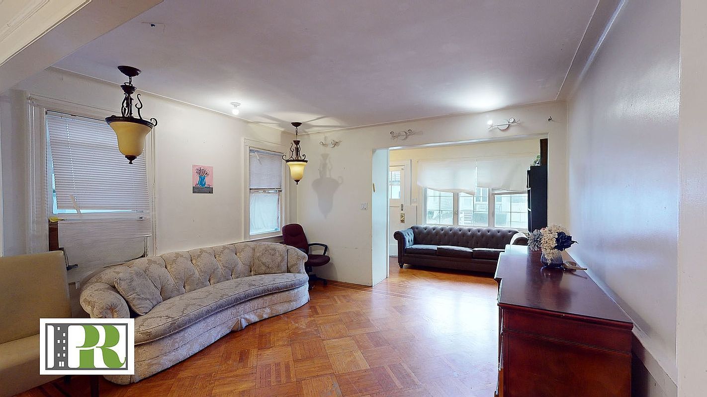 1327 E 34th St Brooklyn, NY 11210 - Thumbnail 3