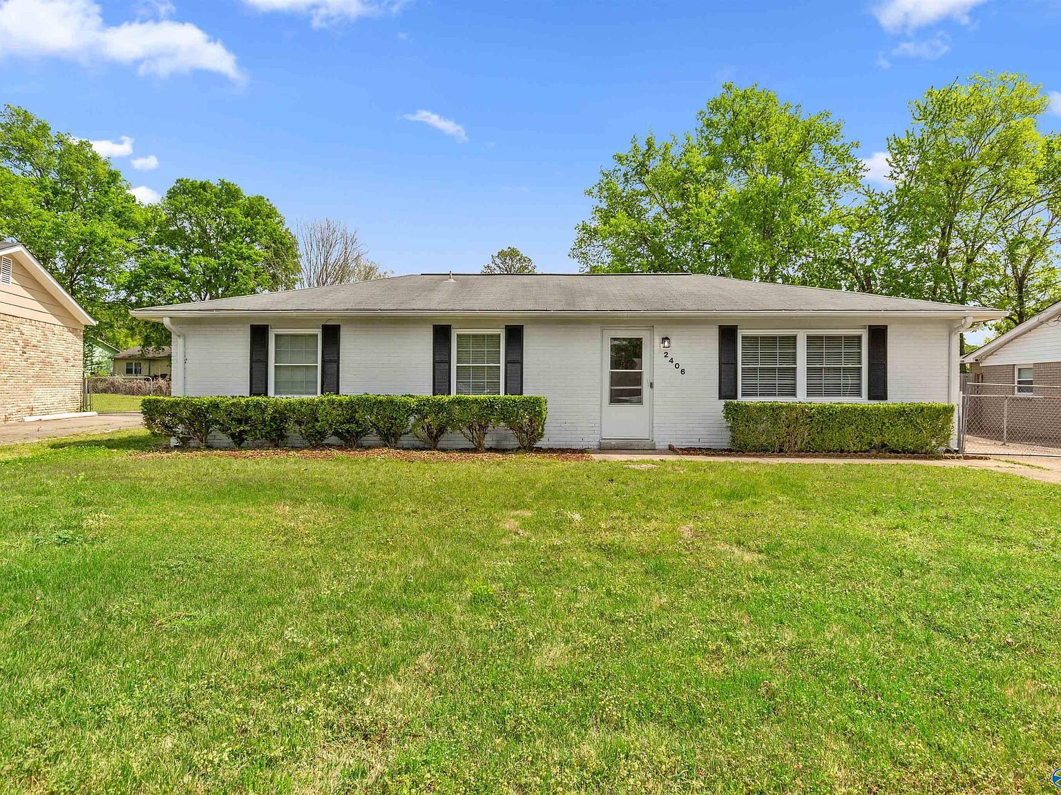 2406 Yorkshire Dr SW Huntsville, AL 35803 - Thumbnail 3