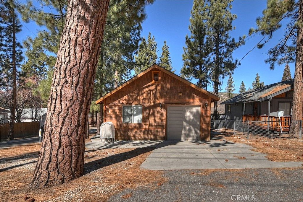 701 Irving Way Big Bear City, CA 92314 - Thumbnail 3