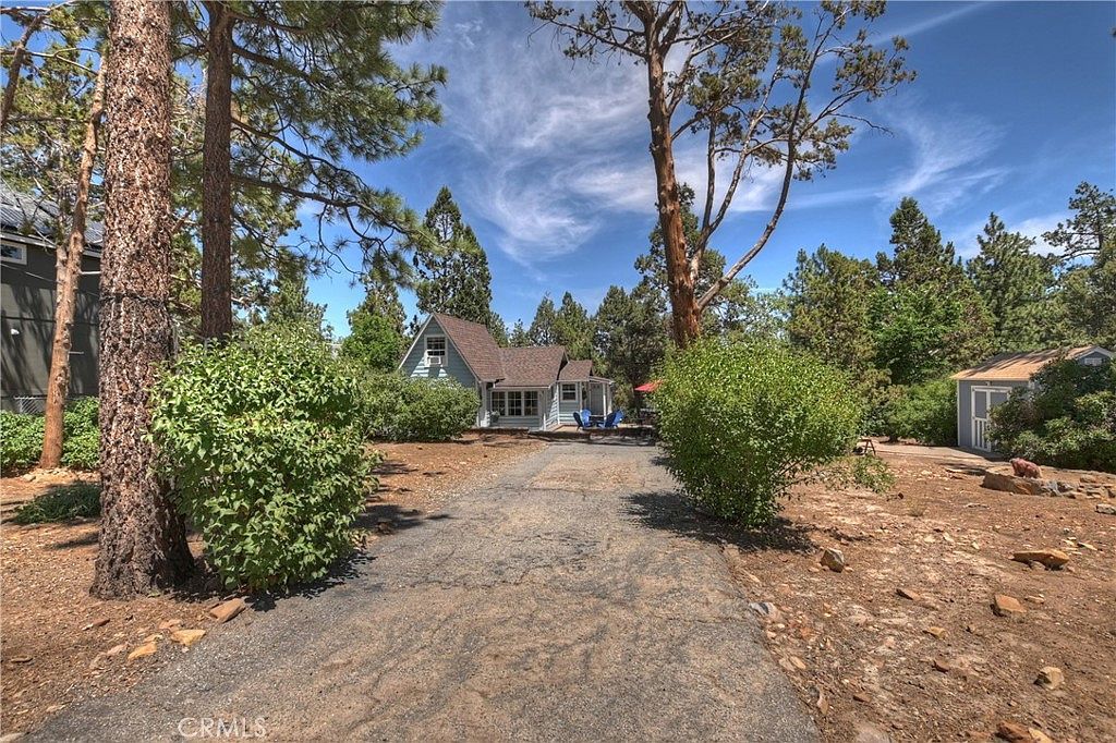 497 Cedar Ln Sugarloaf, CA 92386 - Thumbnail 3