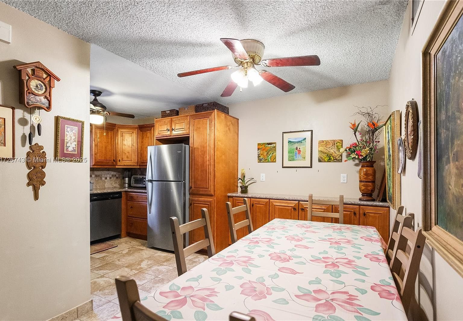 1425 Arthur St APT 205A Hollywood, FL 33020 - Thumbnail 3