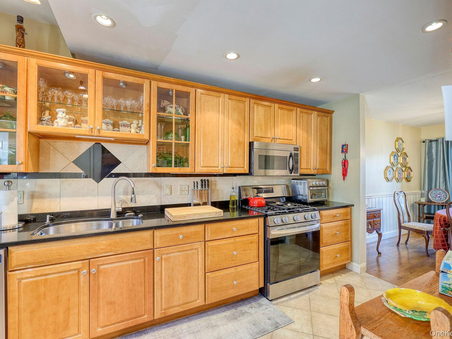 7 Birkdale Ct Poughkeepsie, NY 12603 - Thumbnail 3