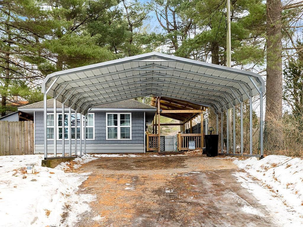 188 Dogwood Rd Wyoming, MN 55092 - Thumbnail 3