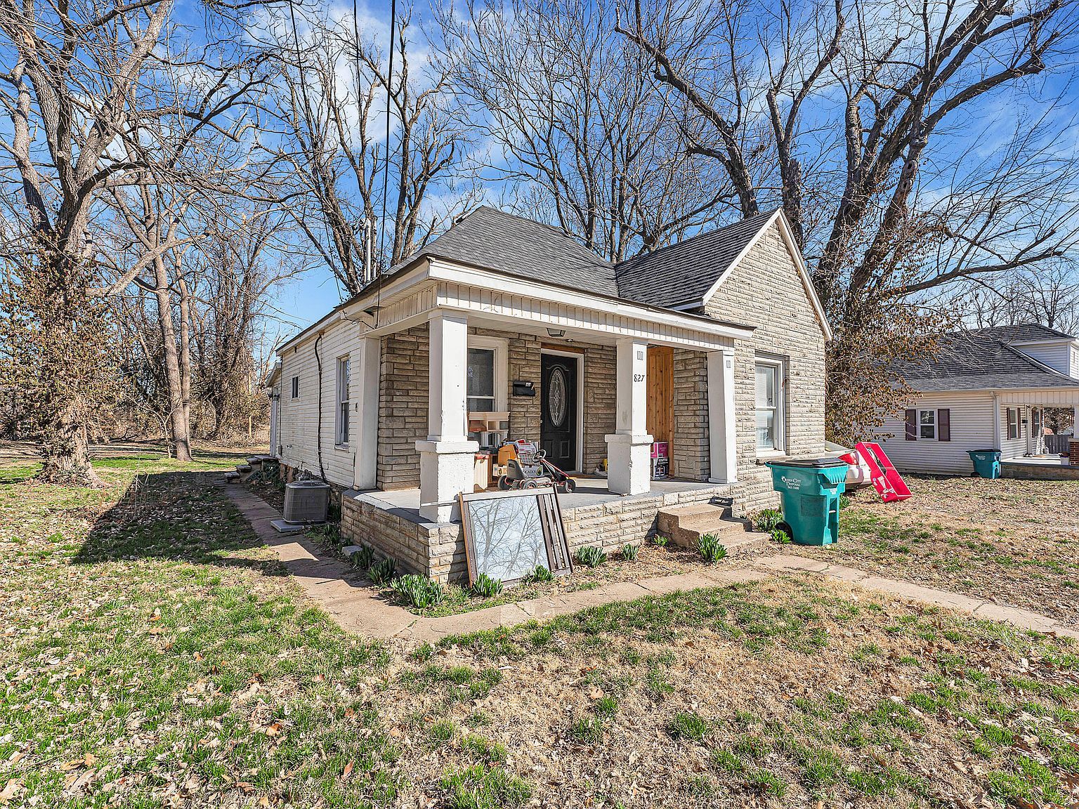 827 E Garfield St Springfield, MO 65803 - Thumbnail 3