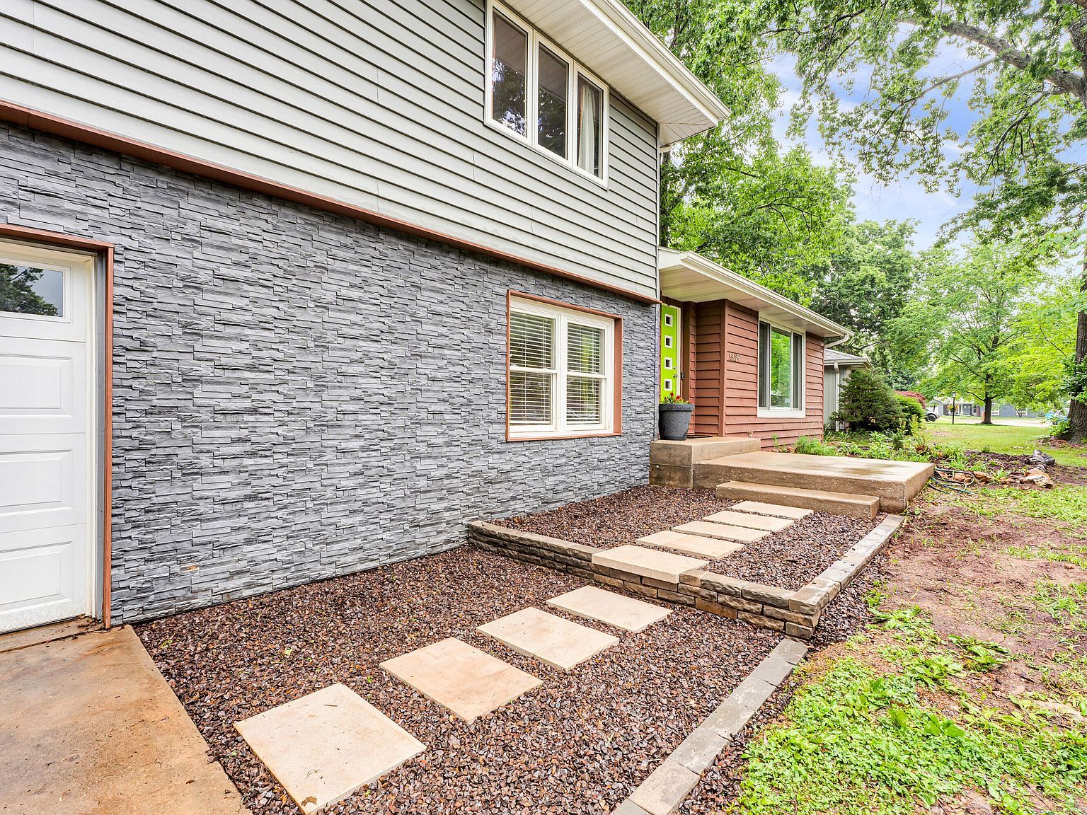 5529 S Dollison Ave Springfield, MO 65810 - Thumbnail 3