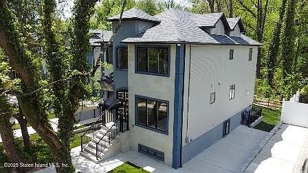 46 Poillon Ave Staten Island, NY 10312 - Thumbnail 3