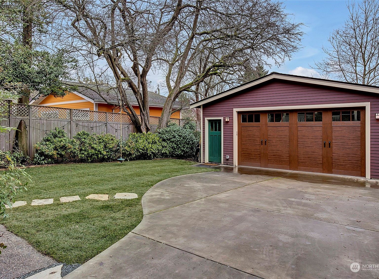 932 25th Ave Seattle, WA 98122 - Thumbnail 3