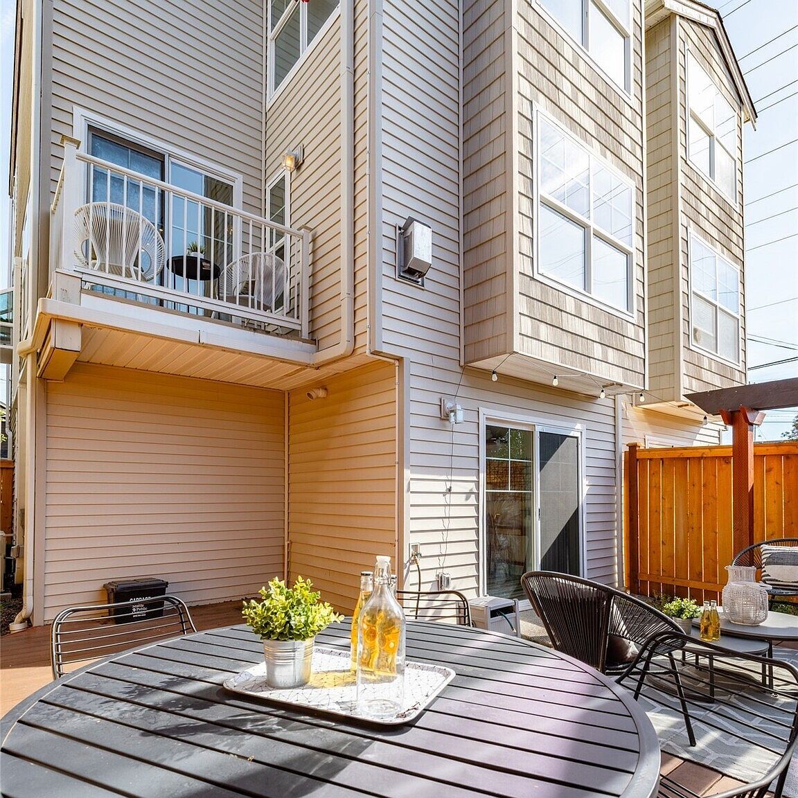 10303 Evanston Ave N Seattle, WA 98133 - Thumbnail 3