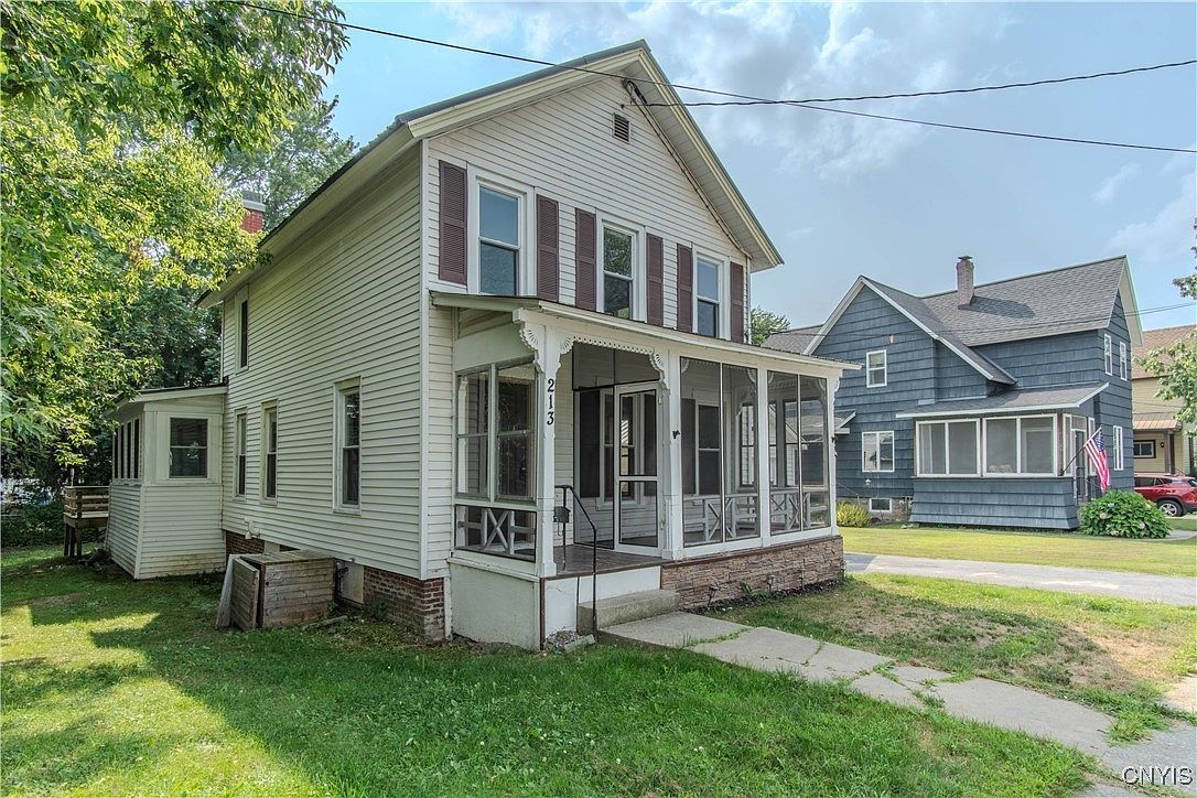 213 N Clinton St Carthage, NY 13619 - Thumbnail 3