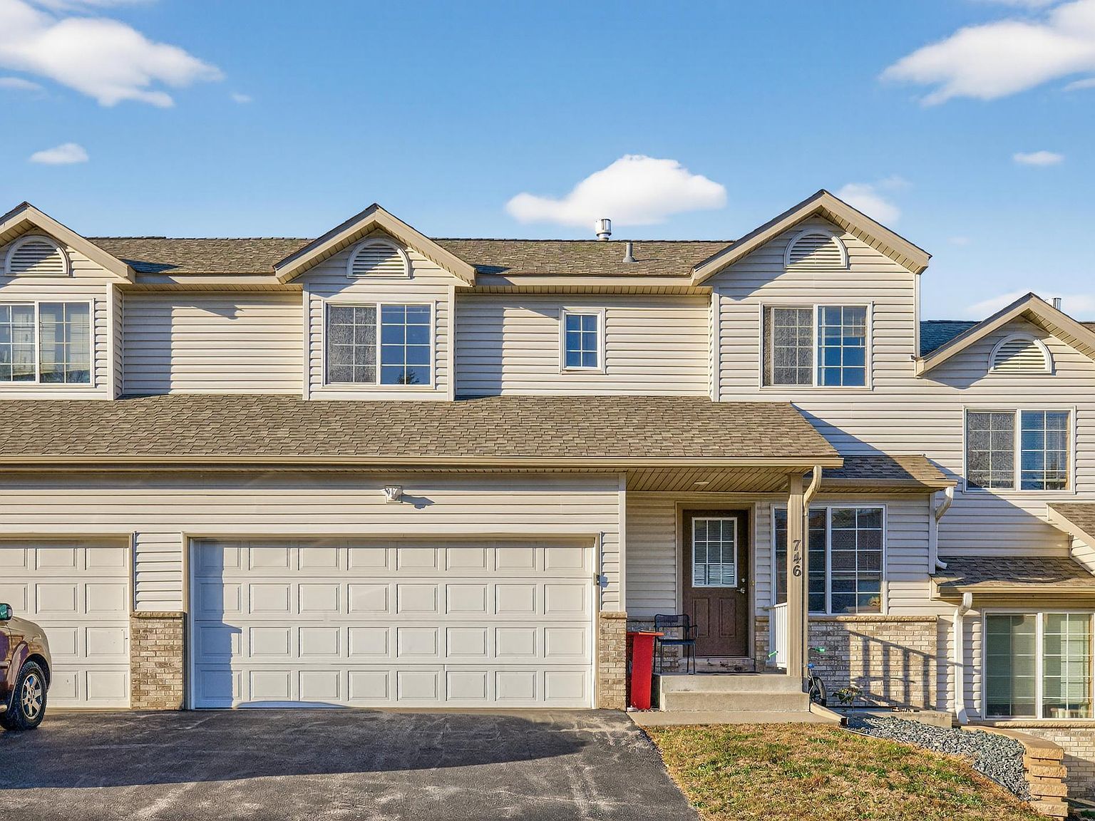 746 Baylee Pl SW Pine Island, MN 55963 - Thumbnail 3