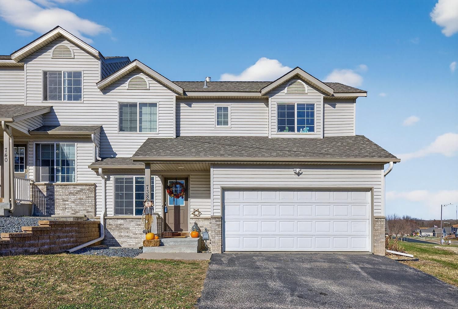 738 Baylee Pl SW Pine Island, MN 55963 - Thumbnail 3