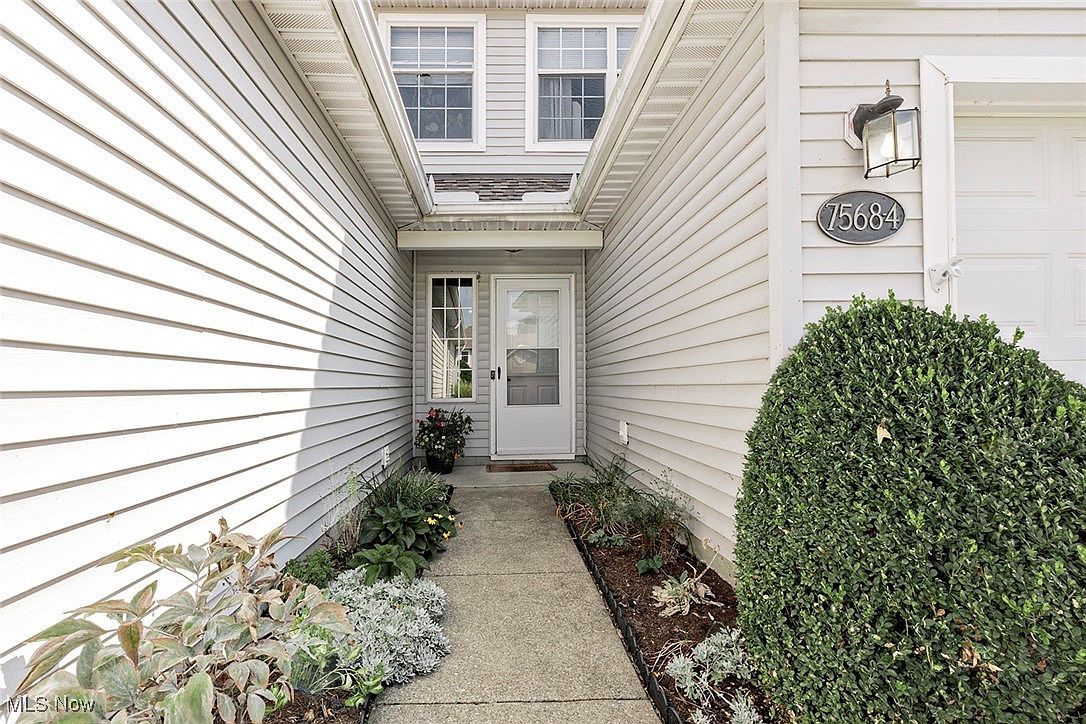 7568 Monterey Bay Dr UNIT 4 Mentor On The Lake, OH 44060 - Thumbnail 3